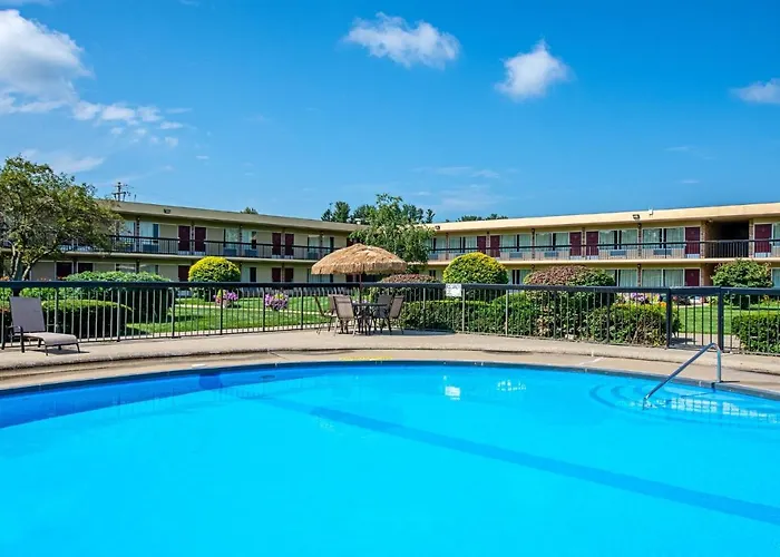 Red Roof Inn And Suites Battle Creek