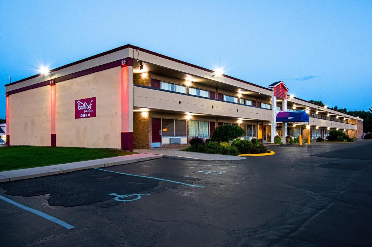 Motel Red Roof And Battle Creek