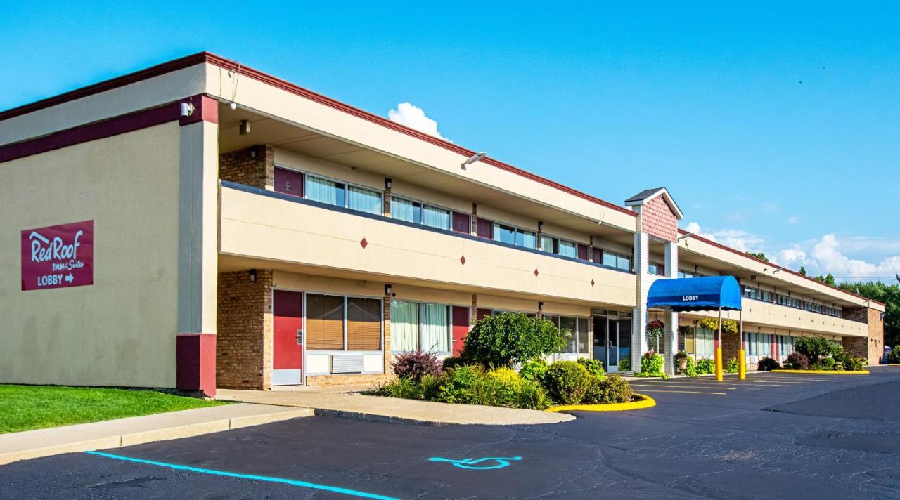 Red Roof And Motel Battle Creek